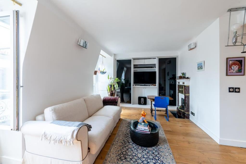 Appartement Vue Tour Eiffel Paris Exterior foto